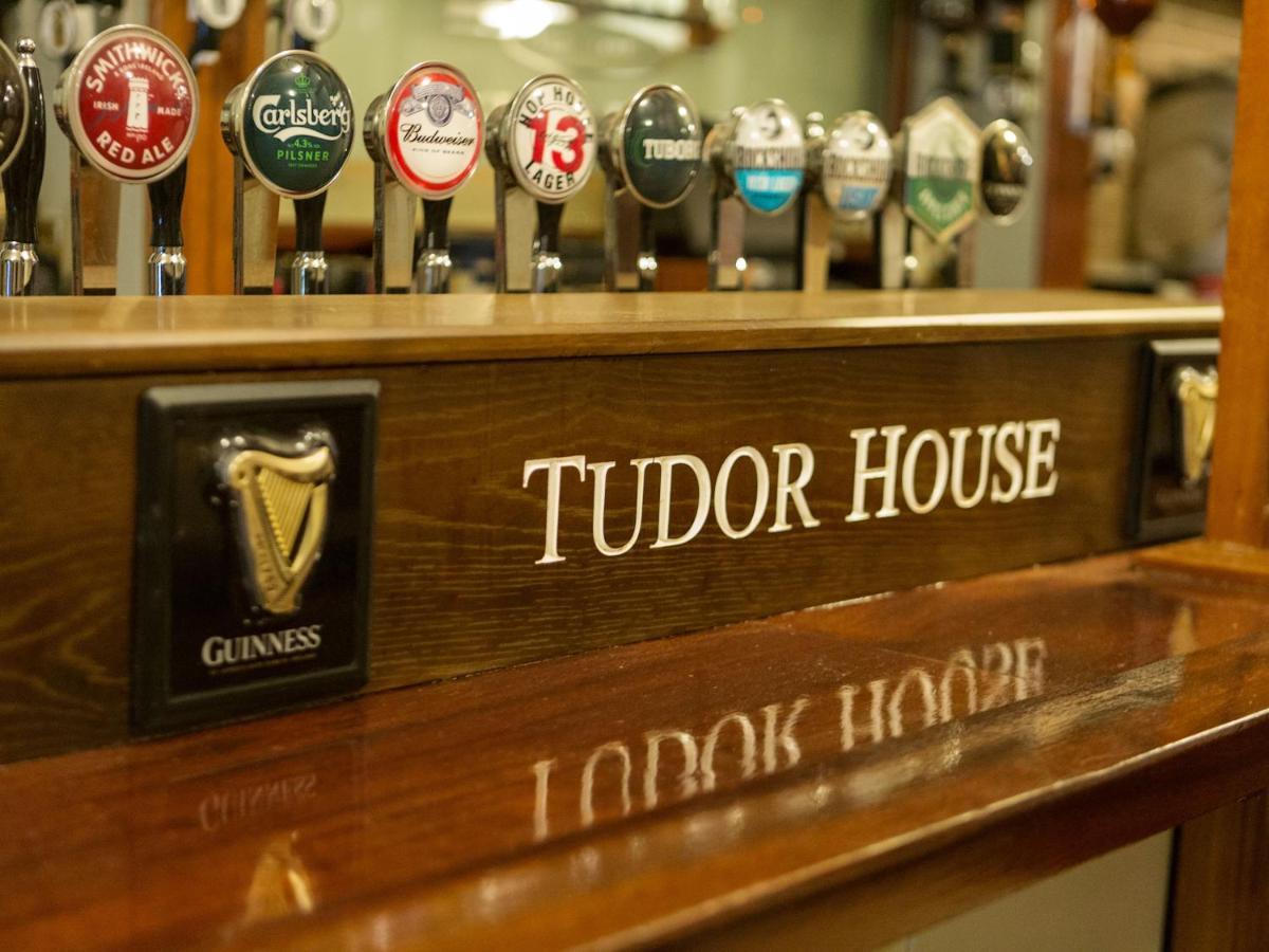 Tudor House Guest House Дангарван Екстер'єр фото